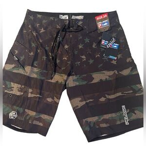 PELAGIC SHARKSKIN AMERICAMO BOARDSHORT - FISH CAMO GREEN